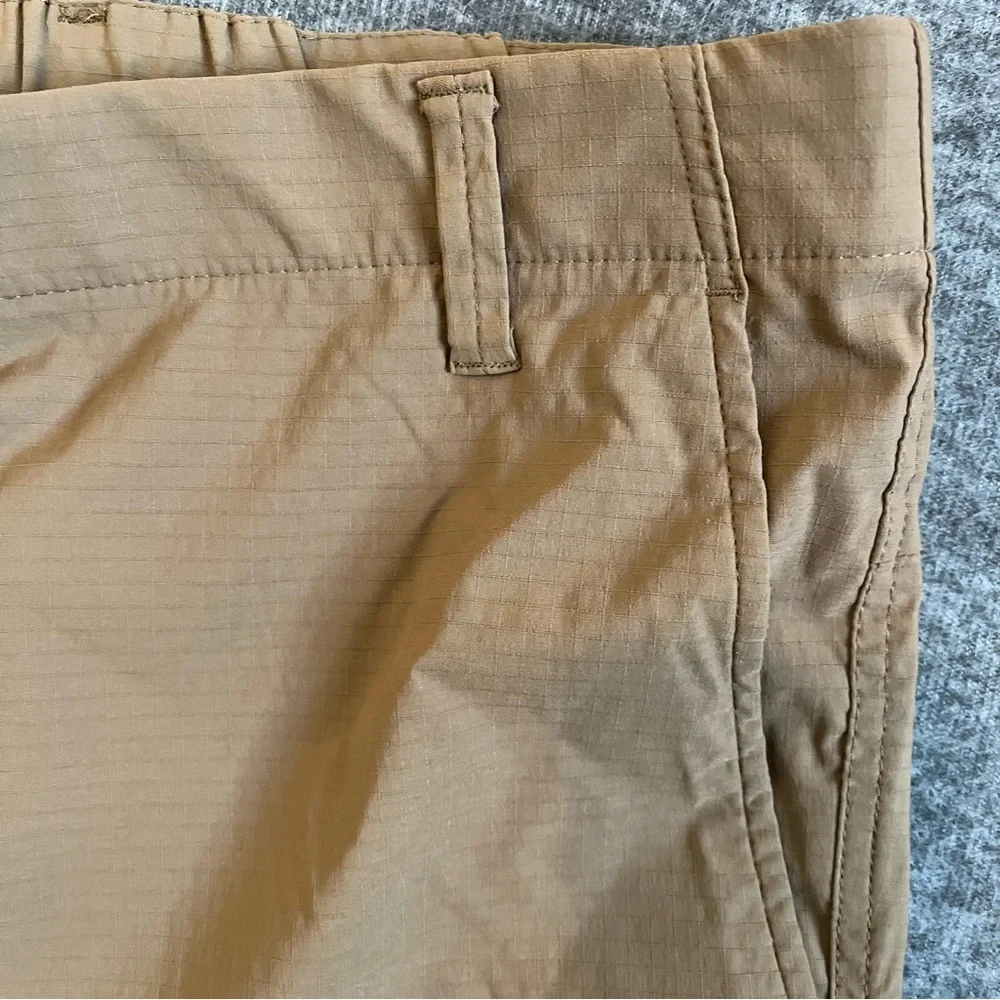 Roundtree & Yorke Brown Classic Fit Performance Cargo Shorts